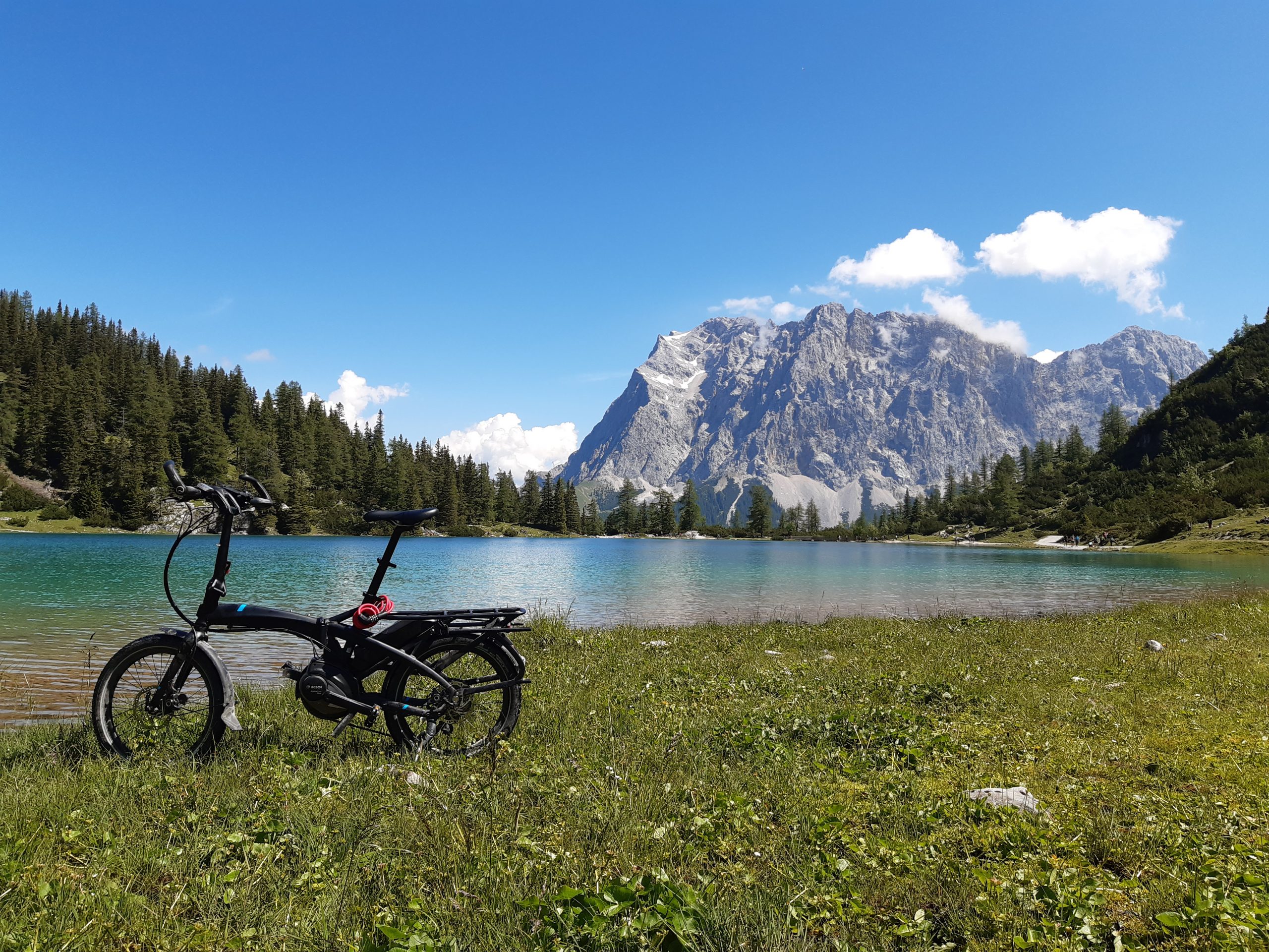 Allwetter Radtour mit einem E-Bike Tern Vektron S10